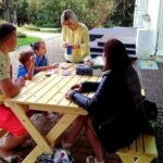 Для брянских детей делают тряпичные куклы